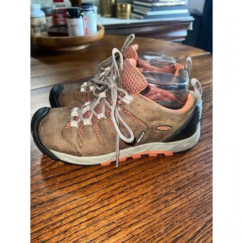 Keen Wm’s 8.5M Bryce Low Waterproof KEEN DRY Hiking Shoes